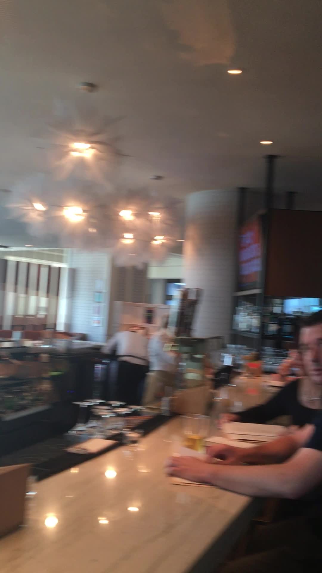 Scrollbar Waterside Kitchen