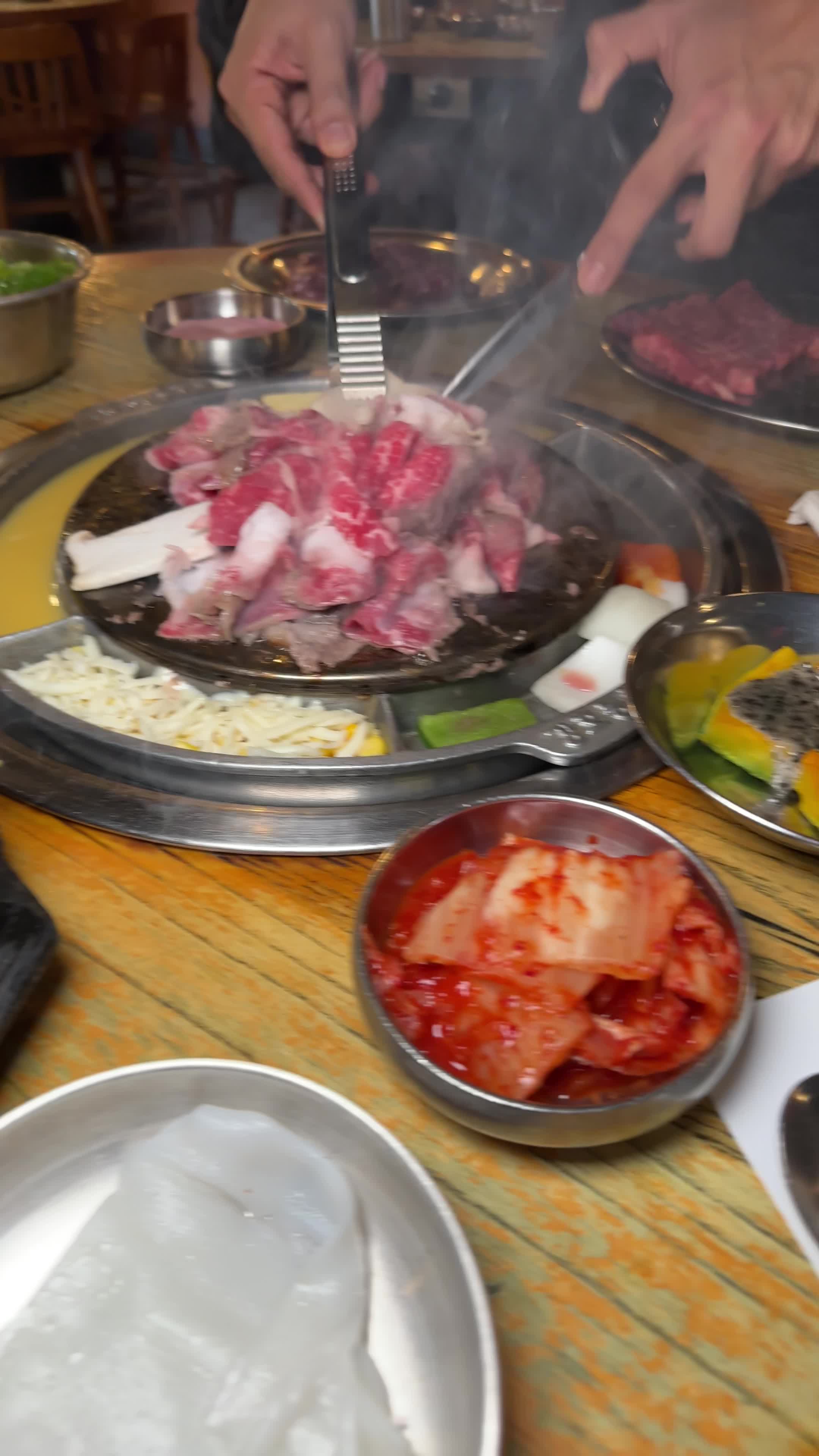 Video review of Kang Ho-Dong Baekjeong