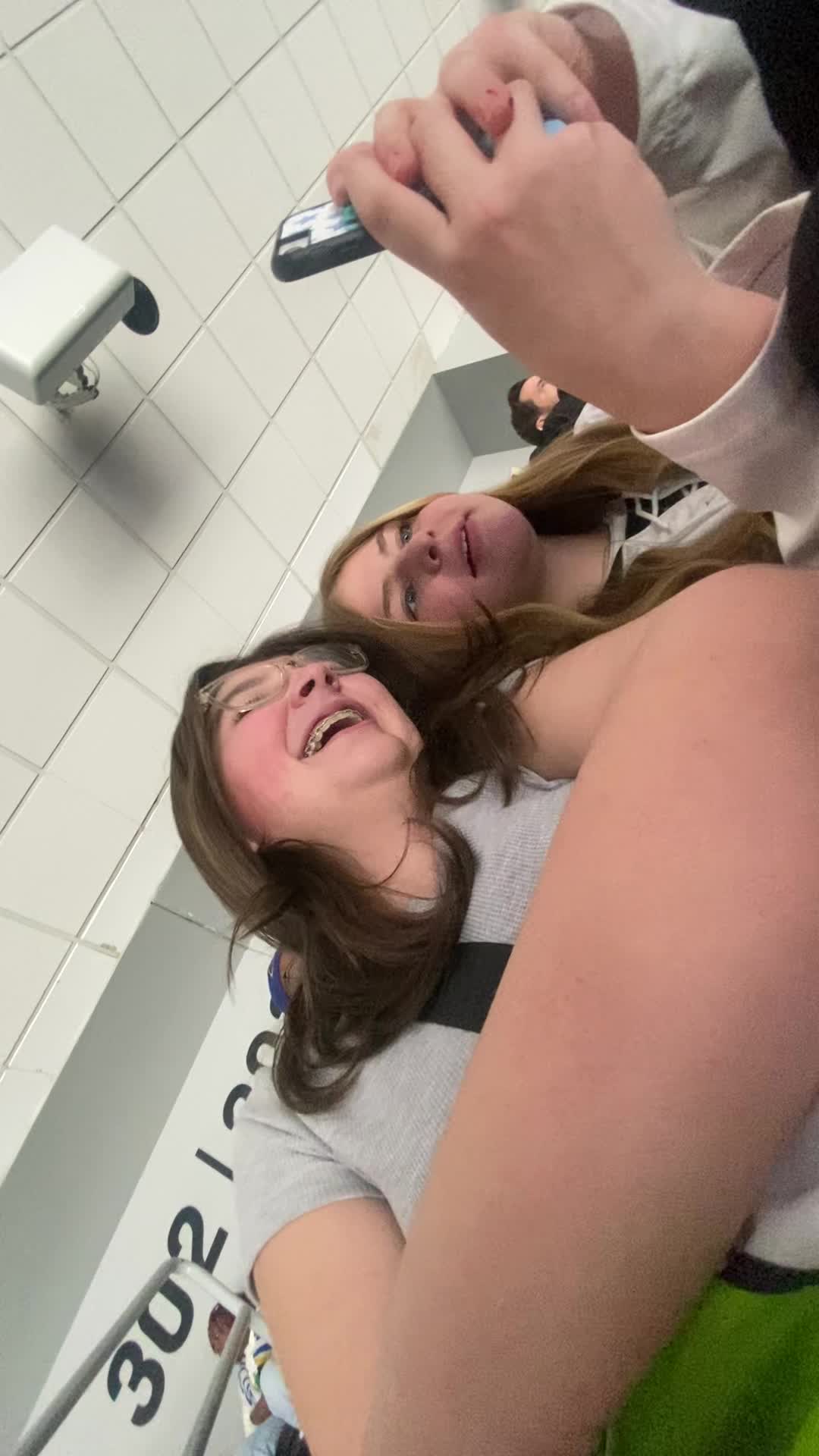 Video review of Bud Light Sports Pub