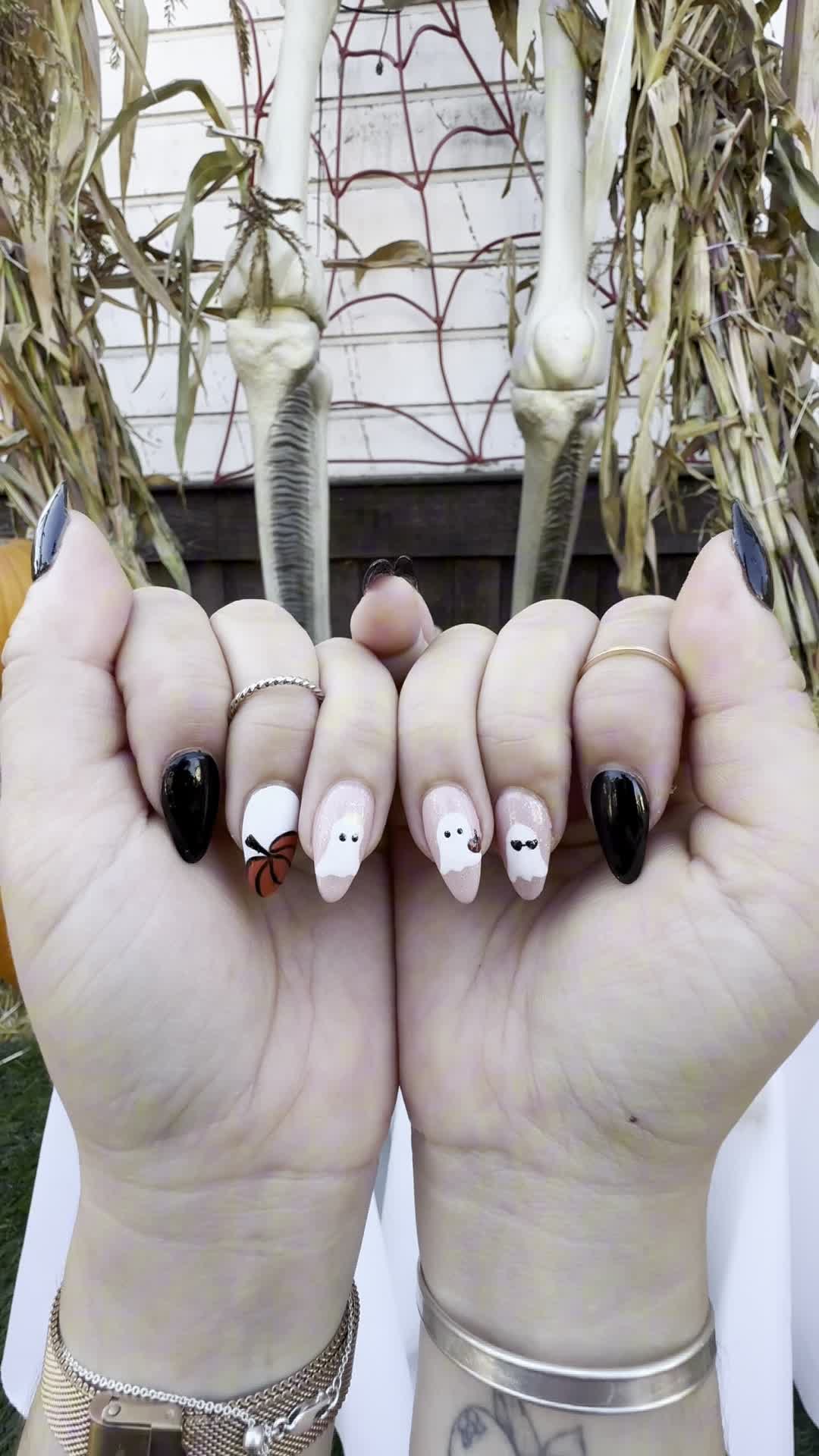 Nails Done by Vee
