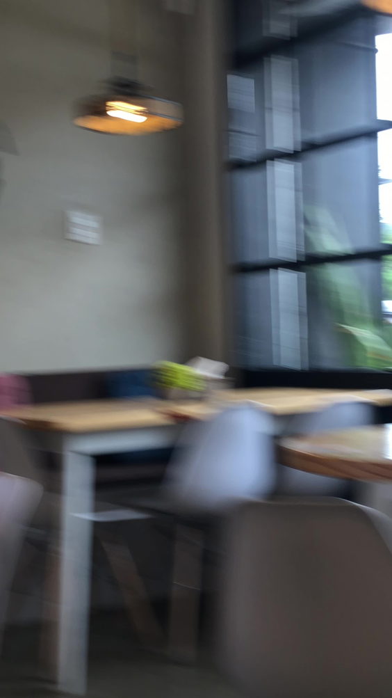 5th Avenue Restaurant & Cafe