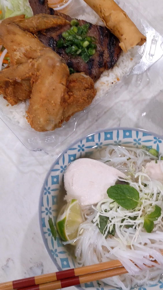 Pho Almaden