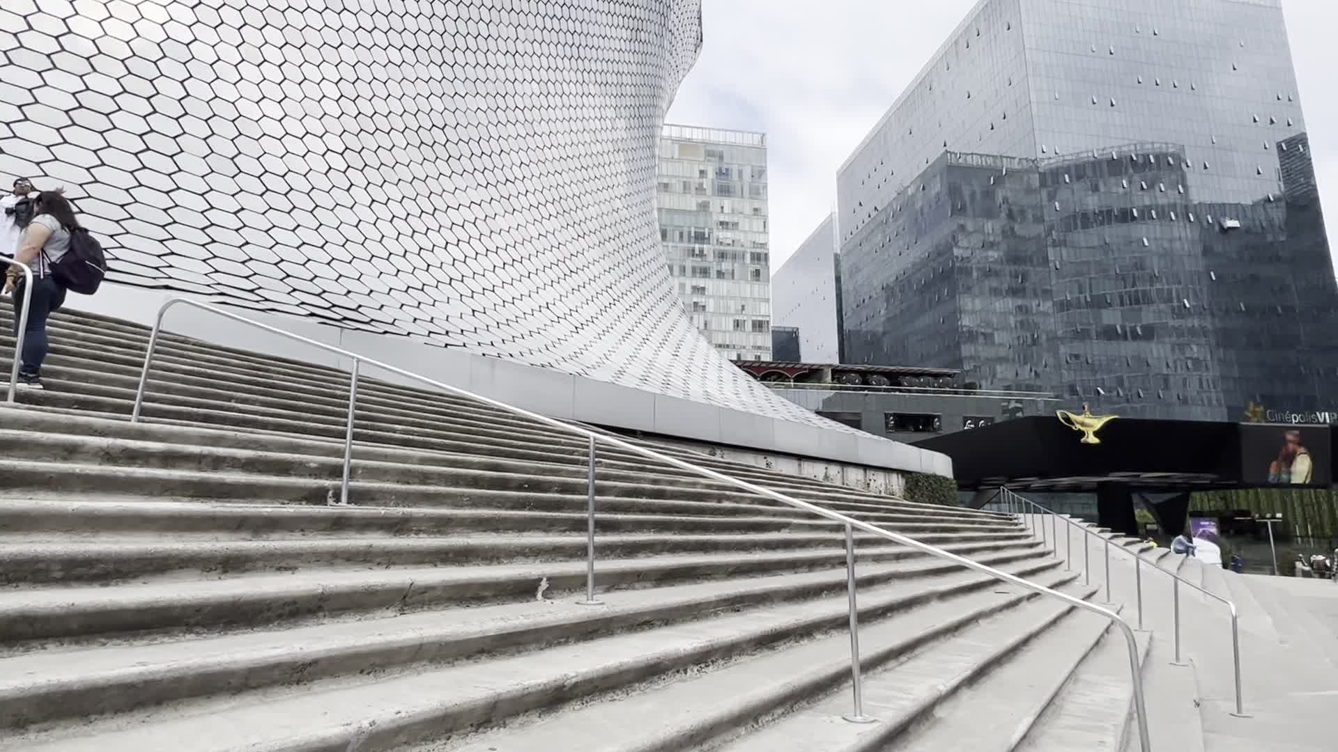 Soumaya Museum (Museo Soumaya)