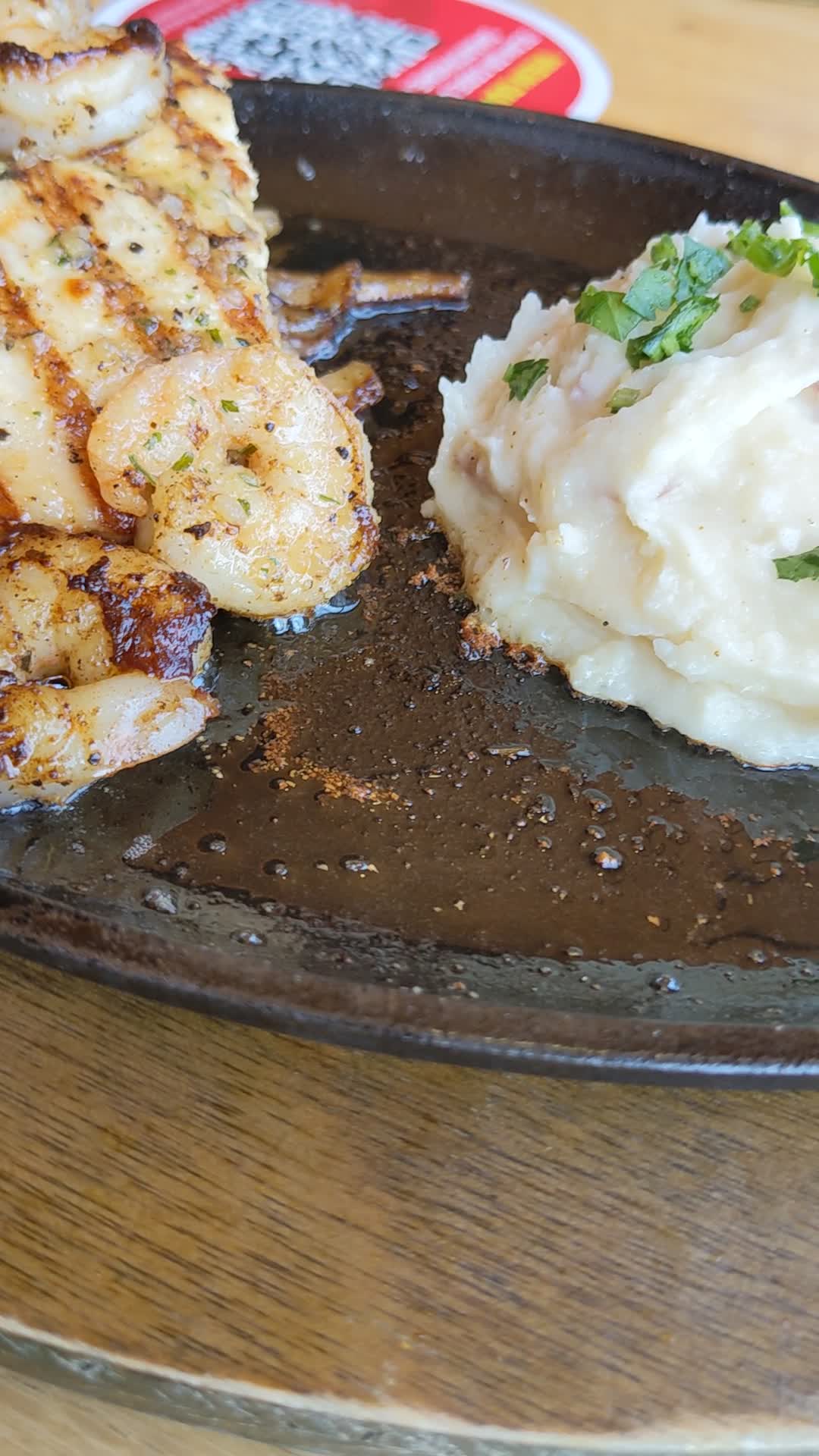 Applebee's Grill + Bar