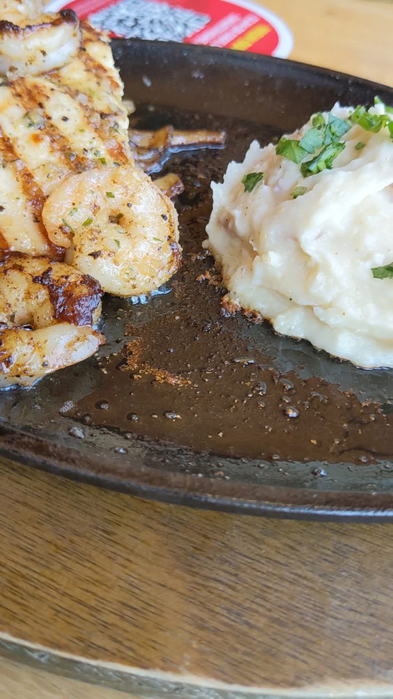 Applebee's Grill + Bar