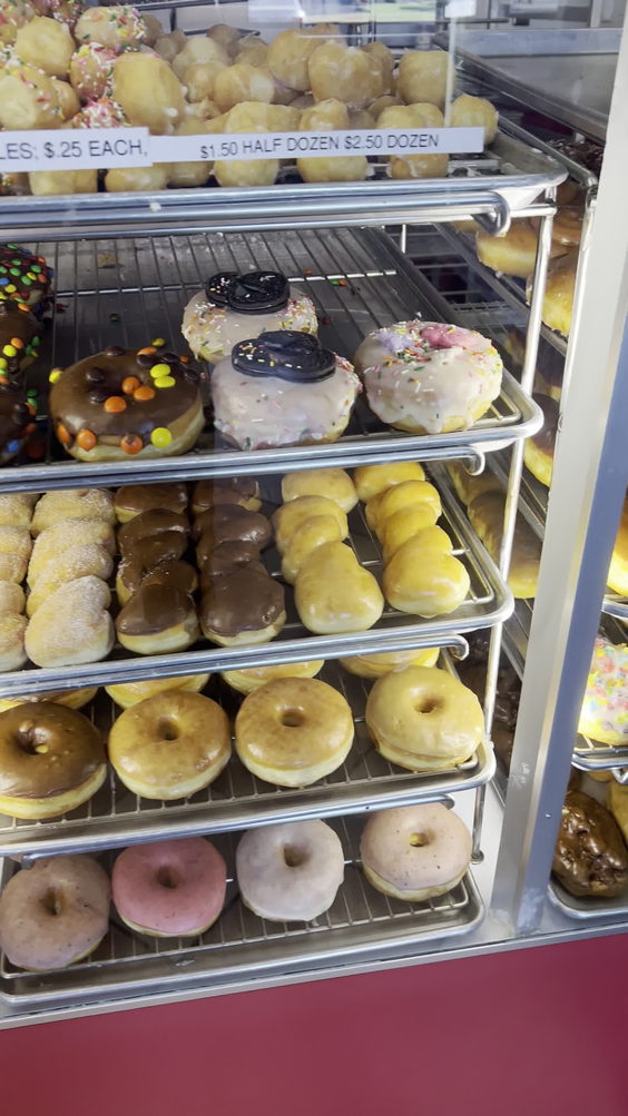 Clovis Donuts