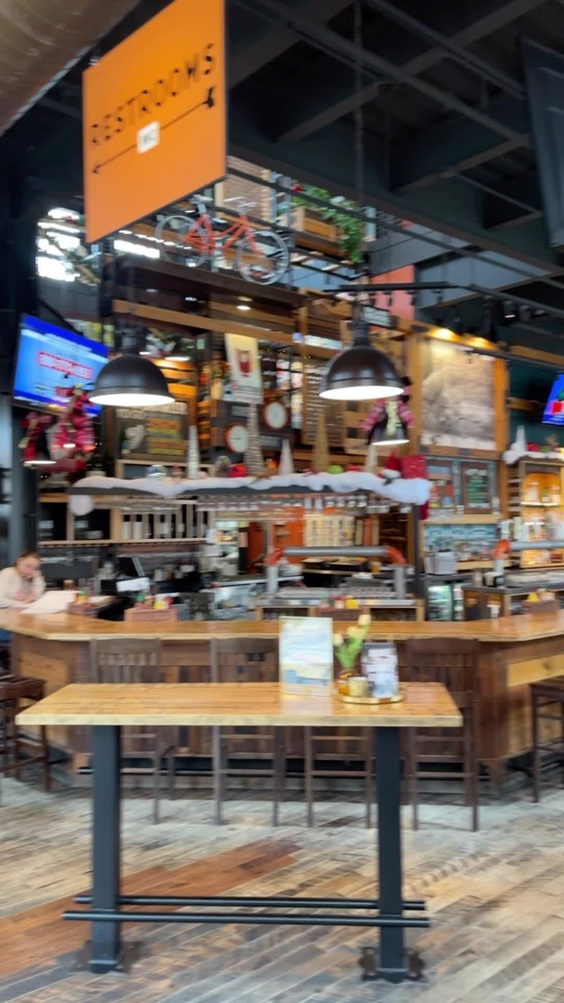 Café Hollander Brookfield Corners