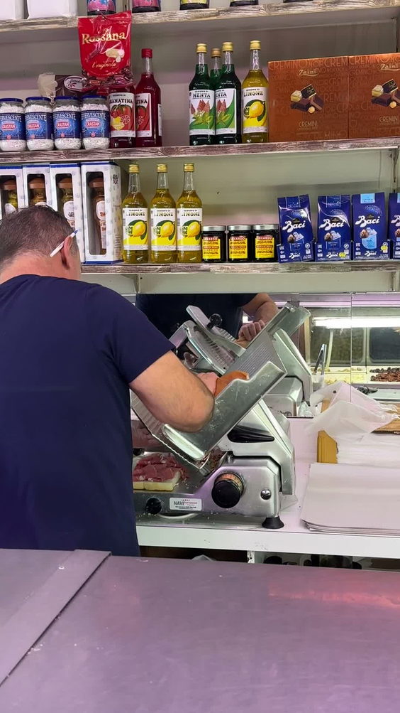 Raineri’s Contienetal Deli