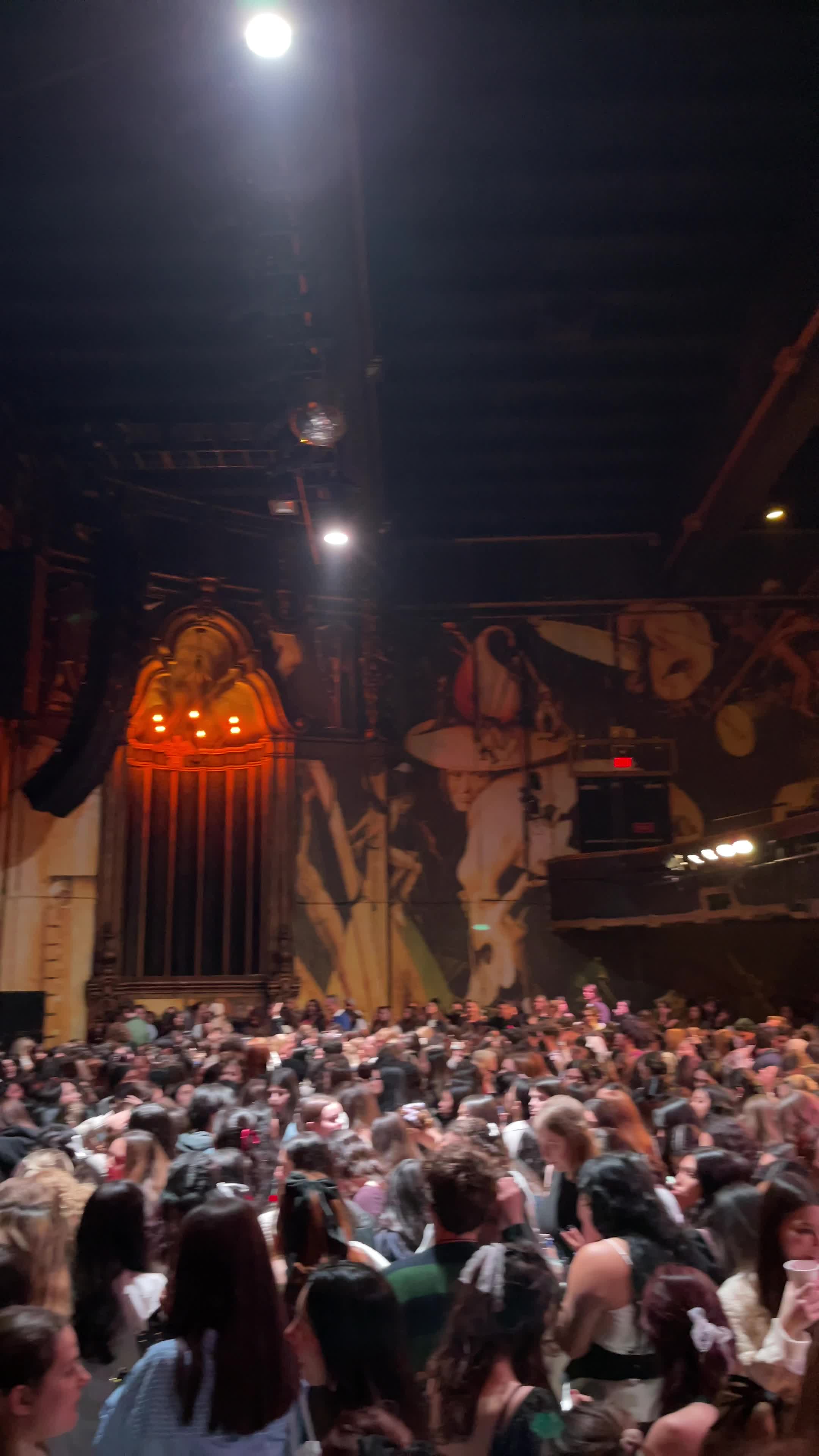 Video review of The Fonda Theatre