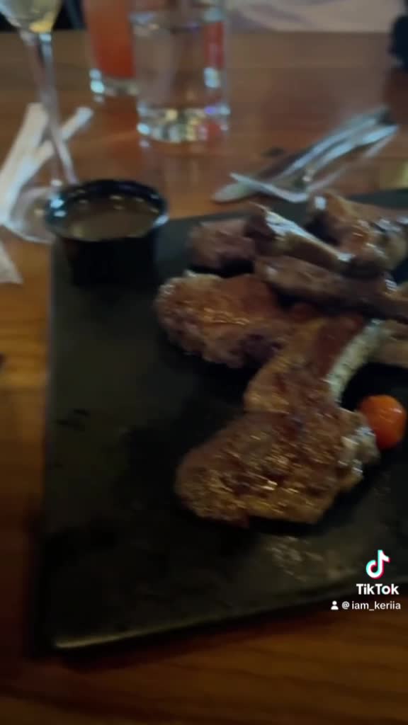 Modish Restaurant & Bar