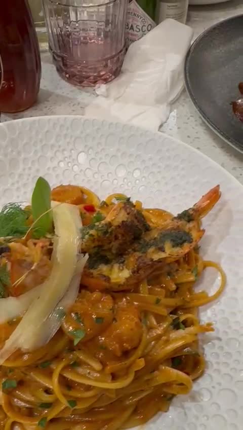 Saint restuarant