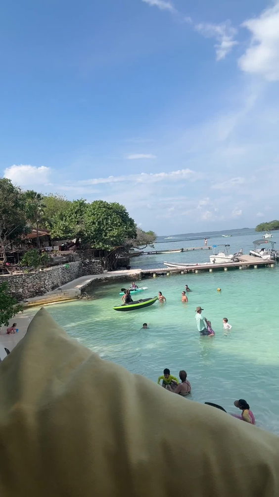 Pa’ue Beach Lounge