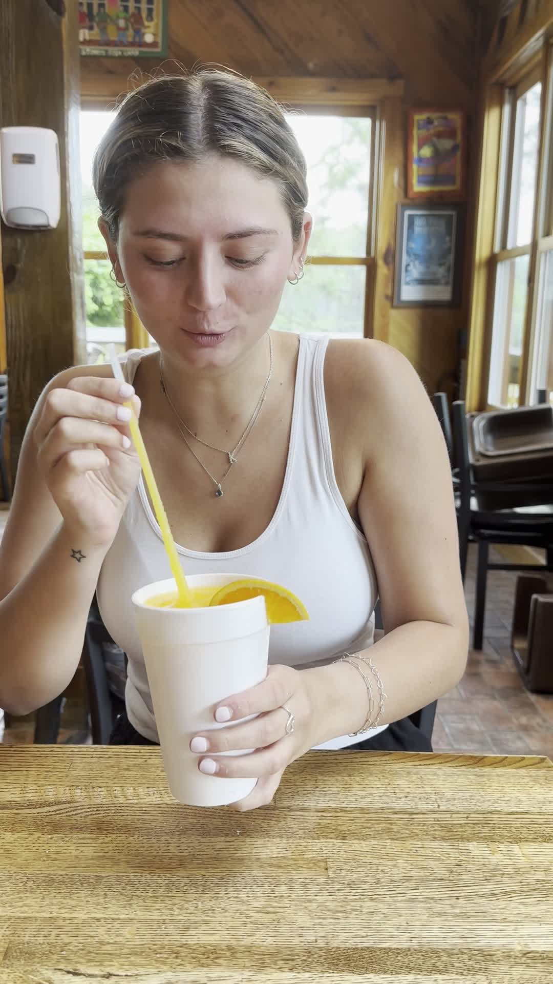 Video review of Stinky's Fish Camp