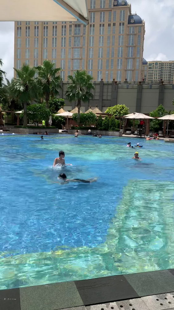 Studio city hotel singapore