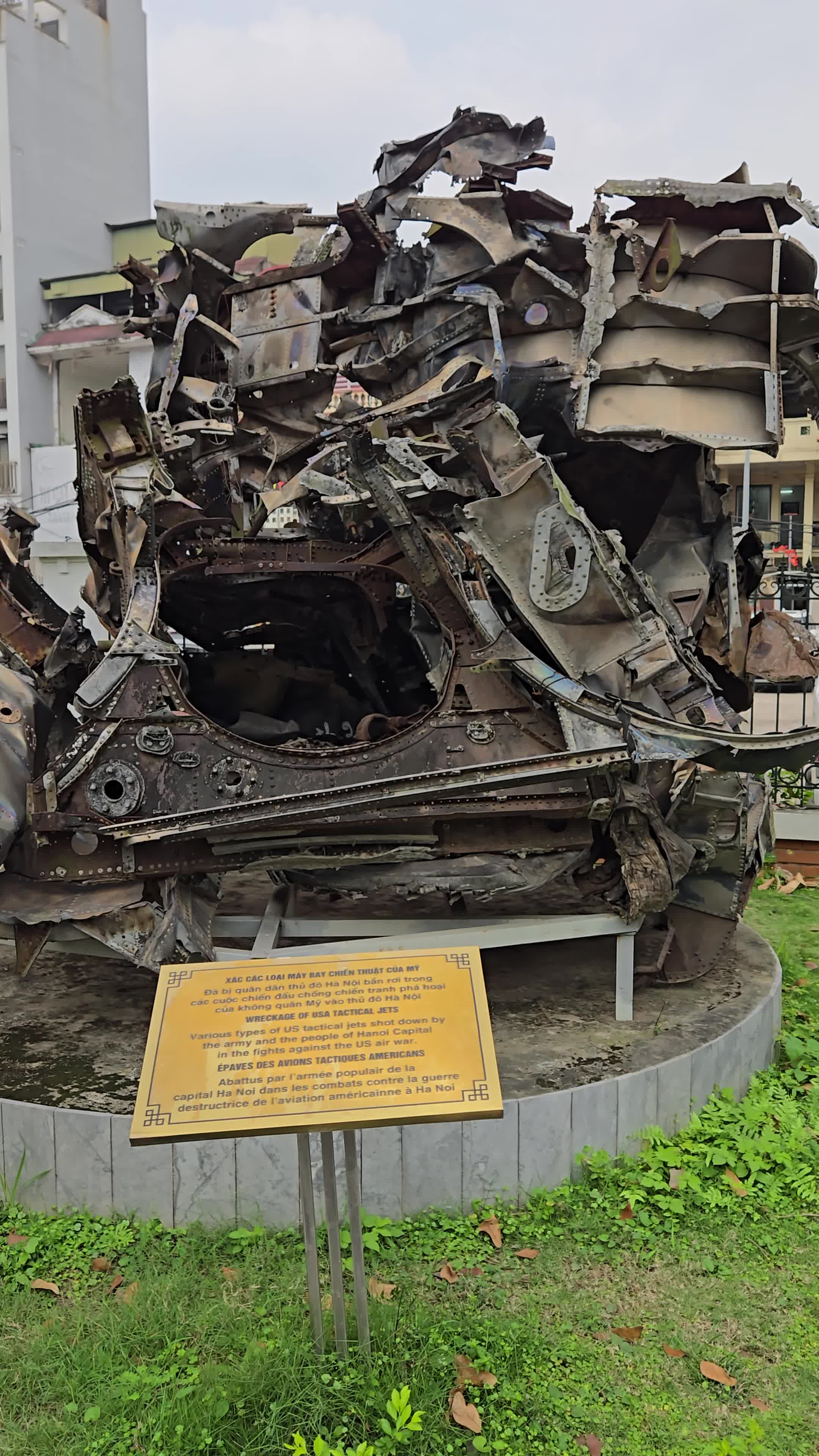B52 Victory Museum (Bảo Tàng Chiến Thắng B52)