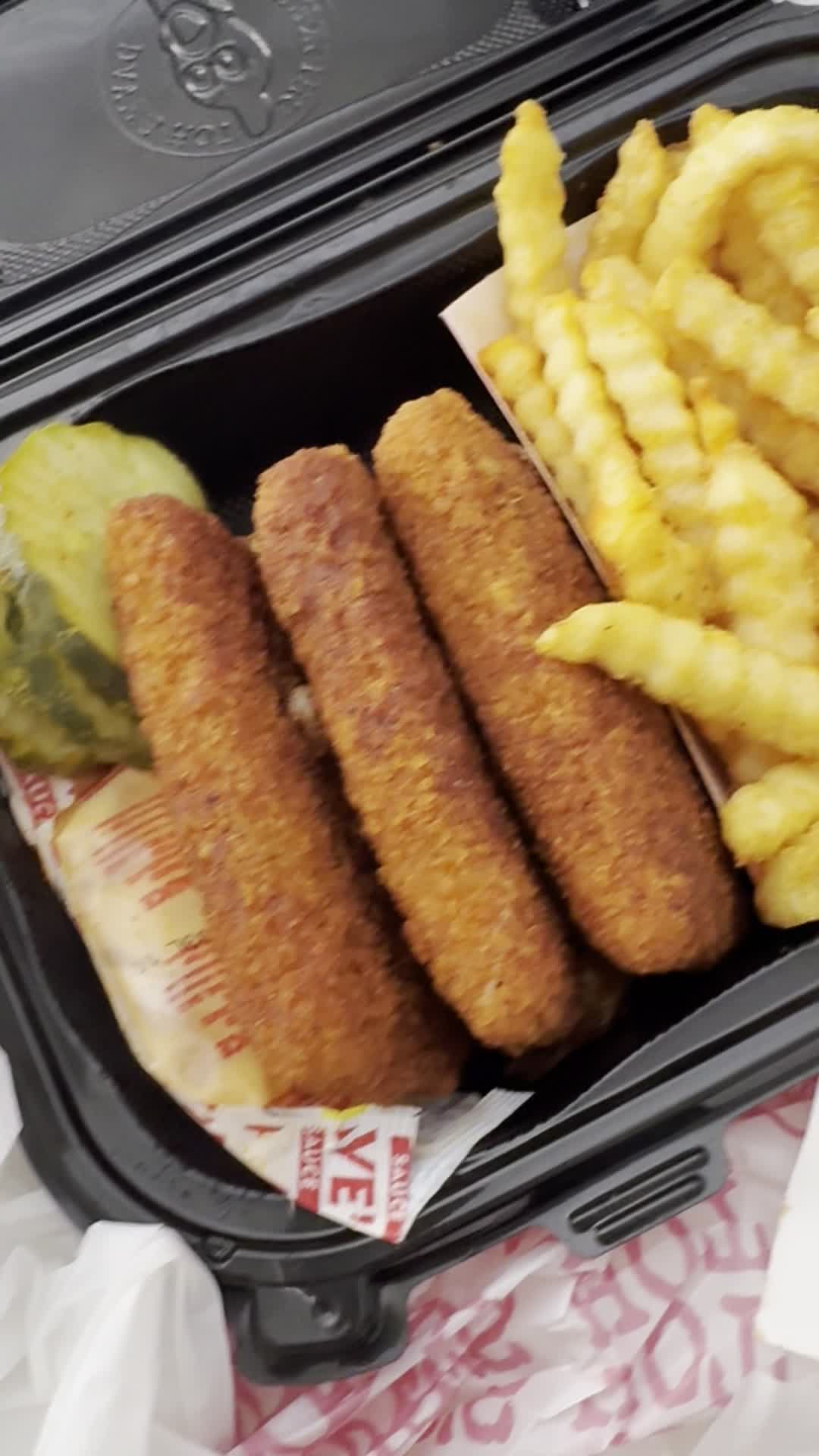 Dave’s Hot Chicken 