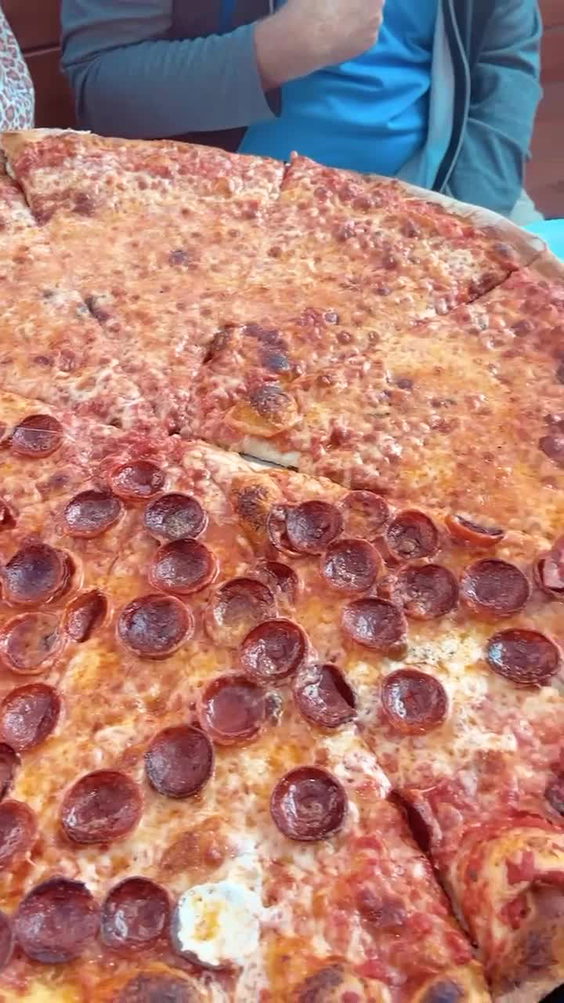 Napoli's Pizza