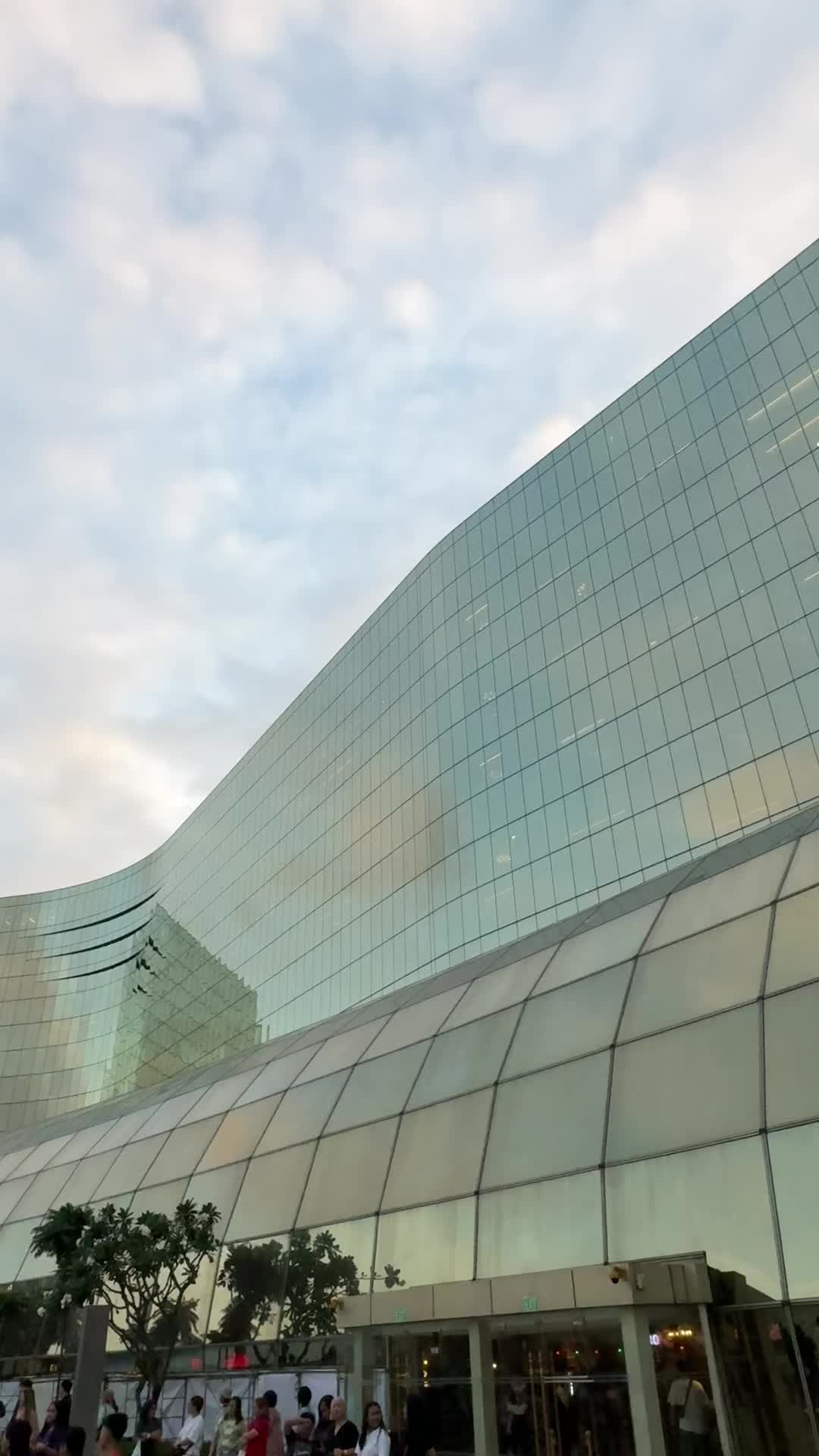 Okada Manila - Binondo Lounge