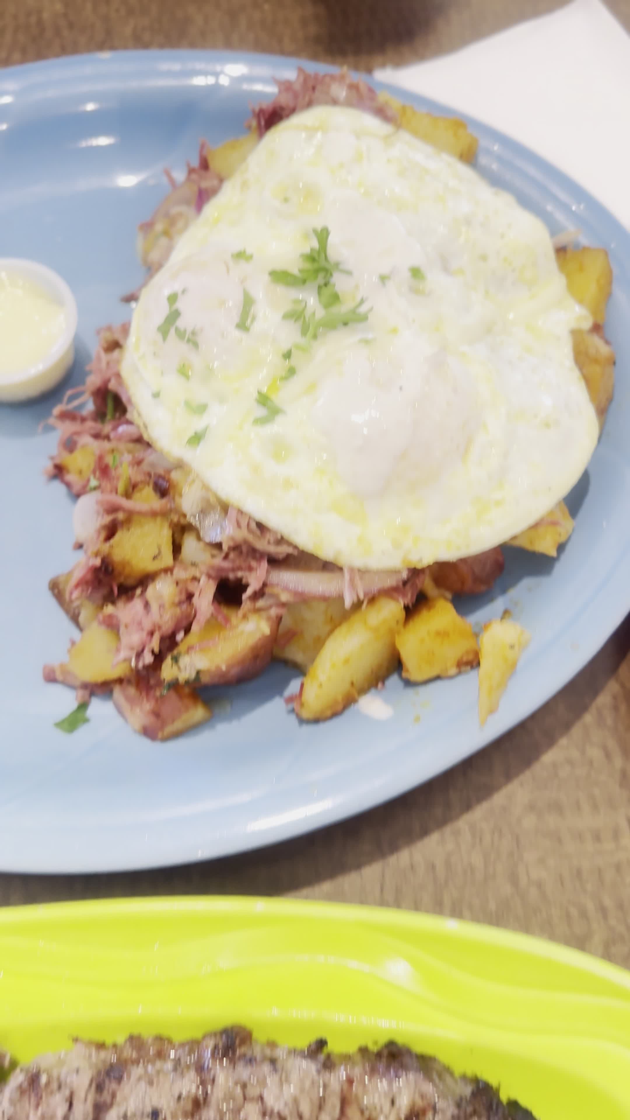 Video review of Bill's Cafe