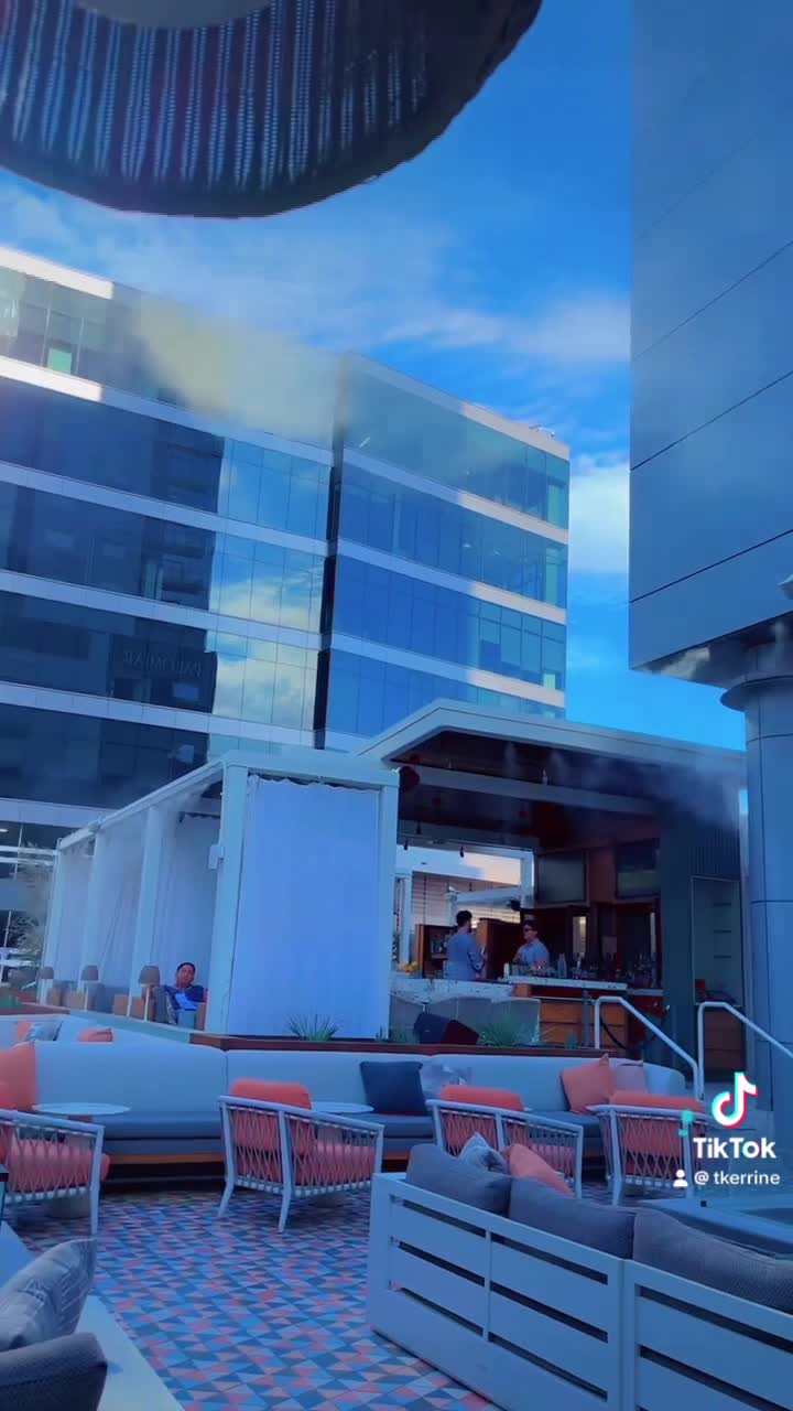 Roof top bar
