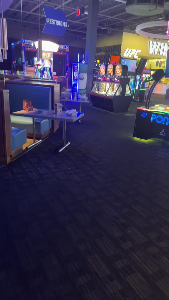 Dave & Buster's