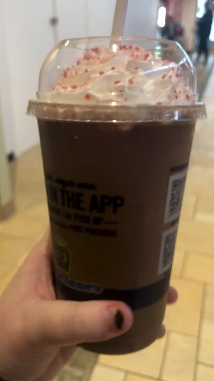 Video review of Auntie Anne's