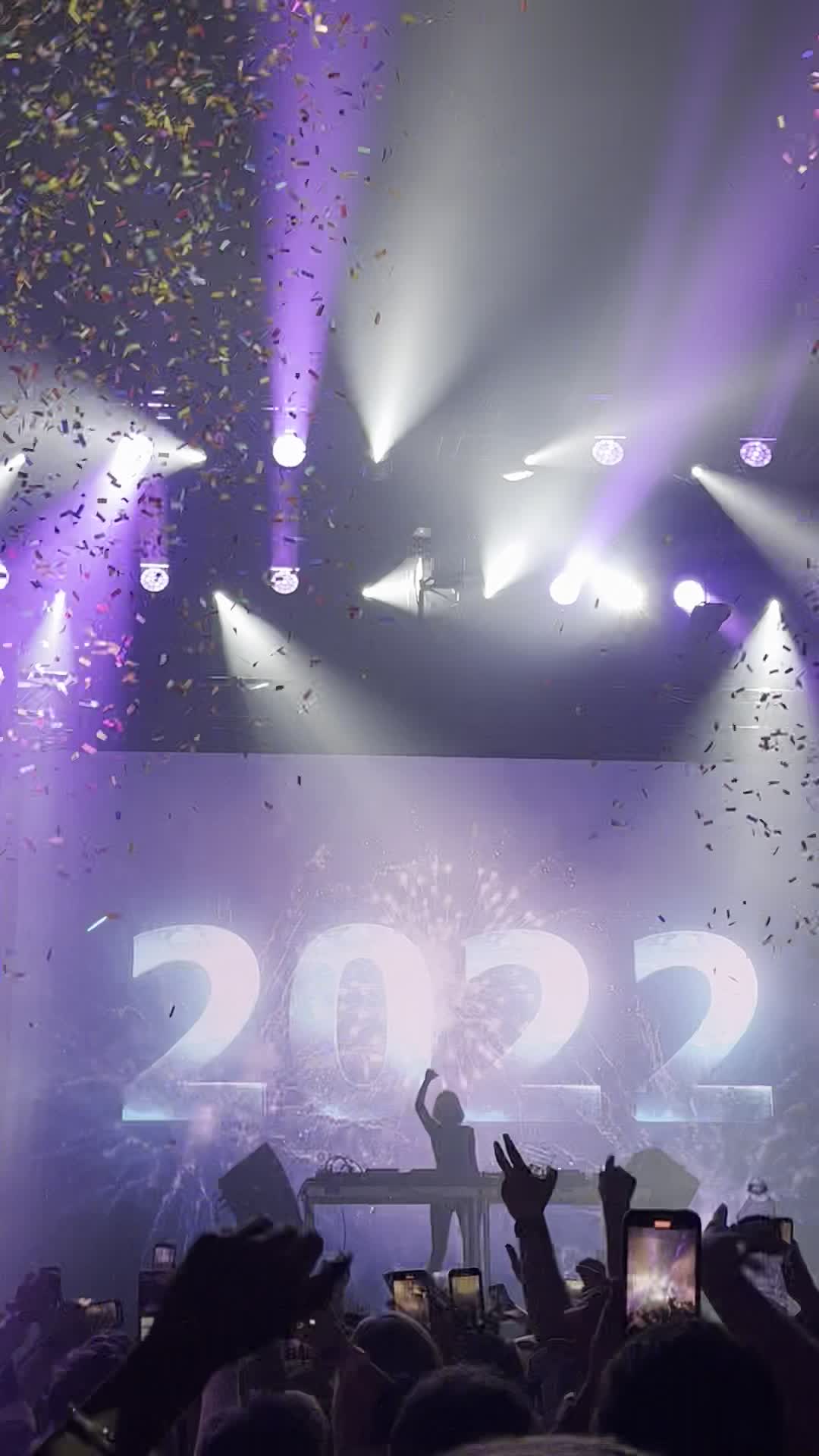 Video review of Terminal 5
