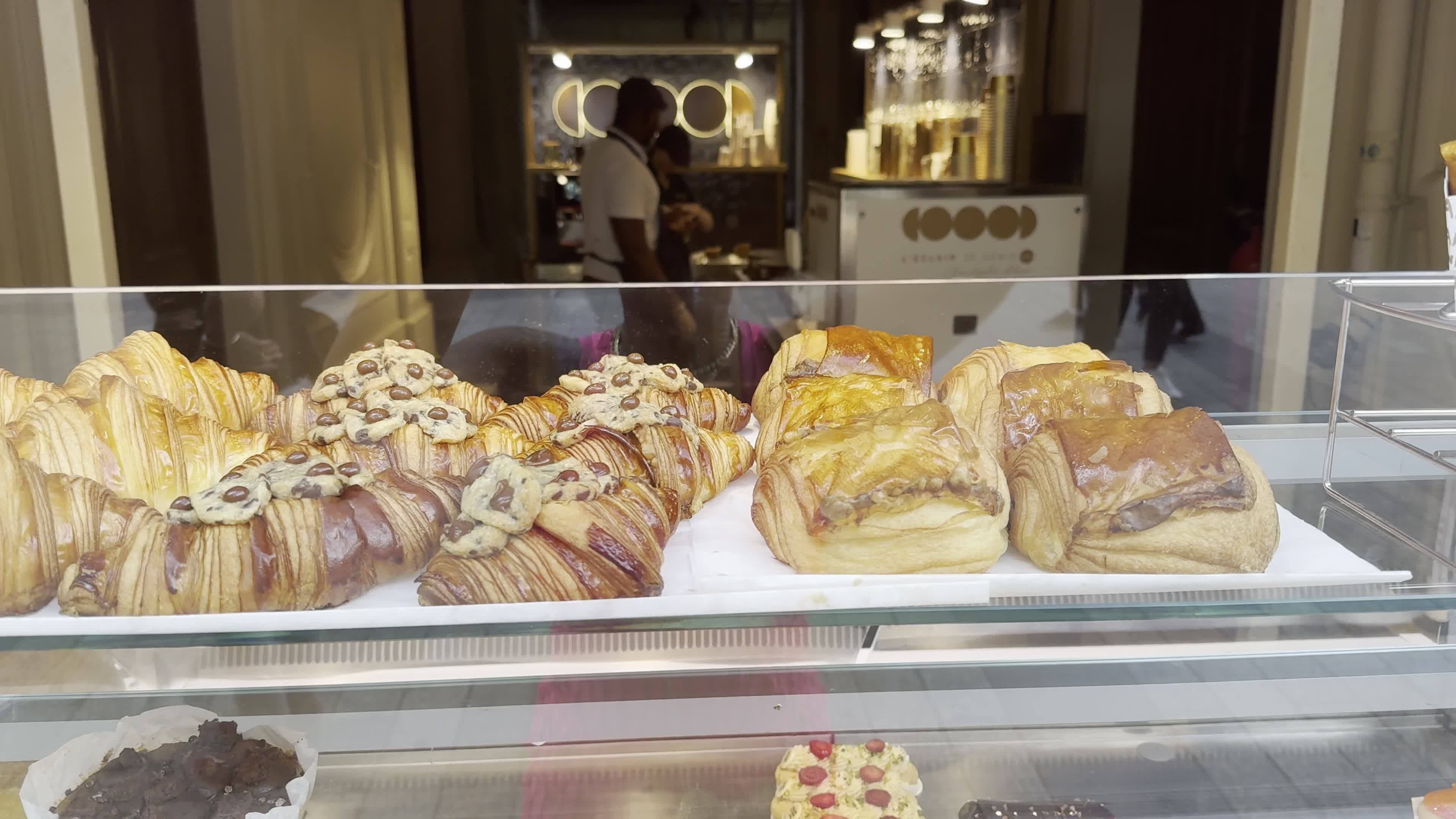 Video review of Le Fouquet's