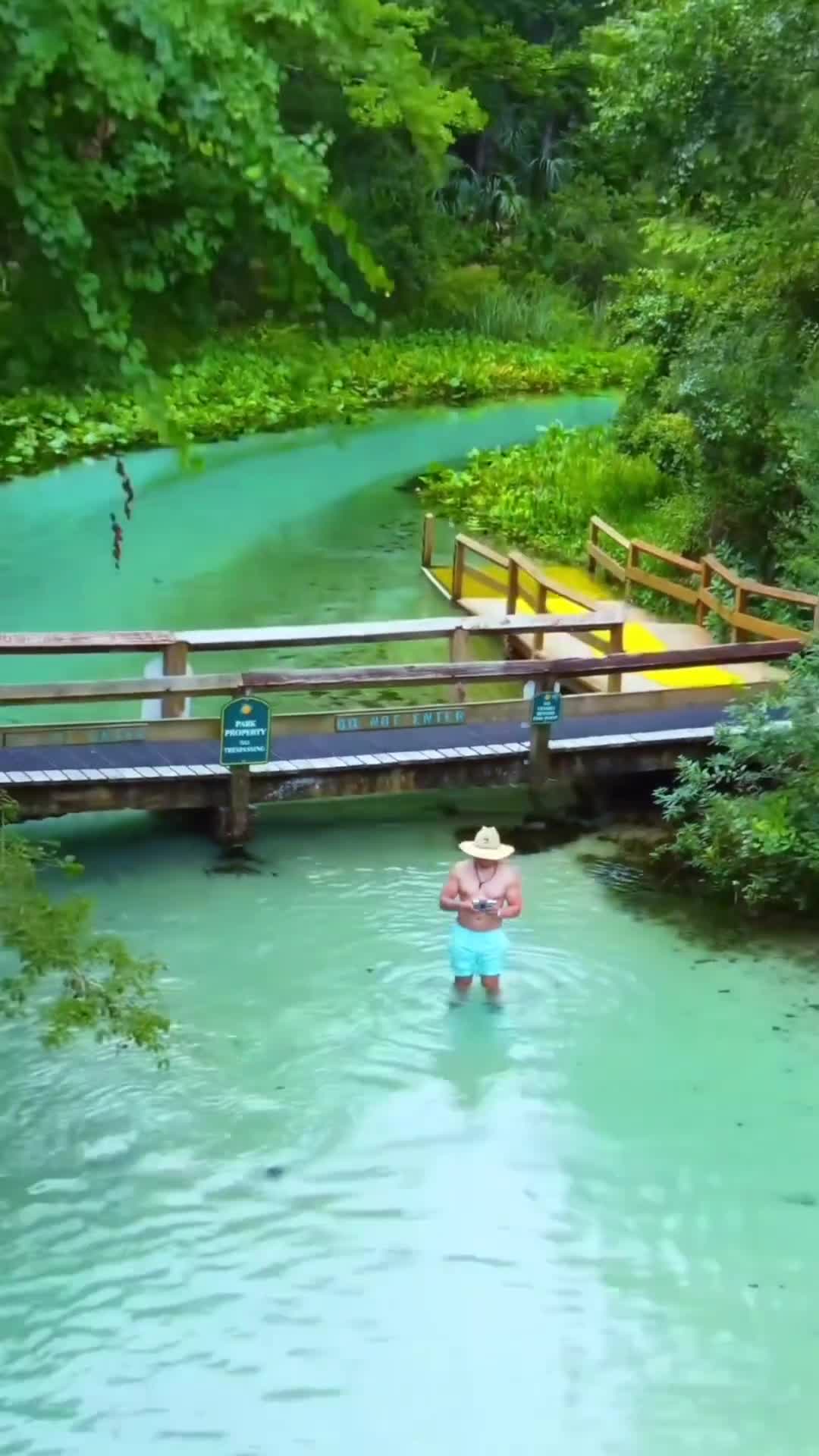 Video review of King's Landing