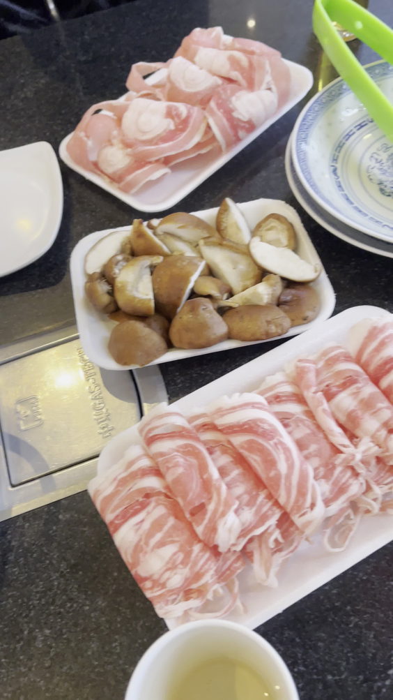Chong Qing Huo Guo Hot Pot Restaurant