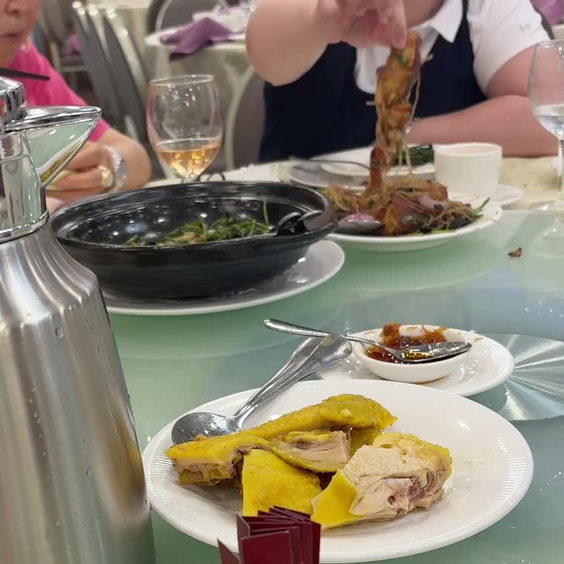 Red Star Seafood Restaurant 鴻星海鮮酒家