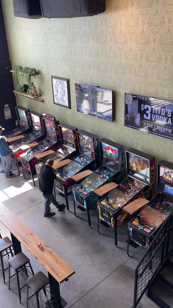 16-Bit Bar+Arcade