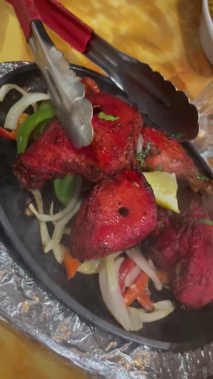 Tandoori Hut Indian Restaurant