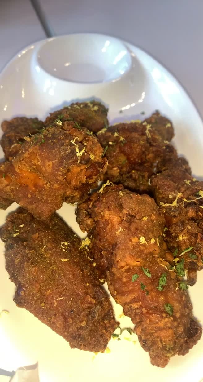 Lychee Bistro & Lounge