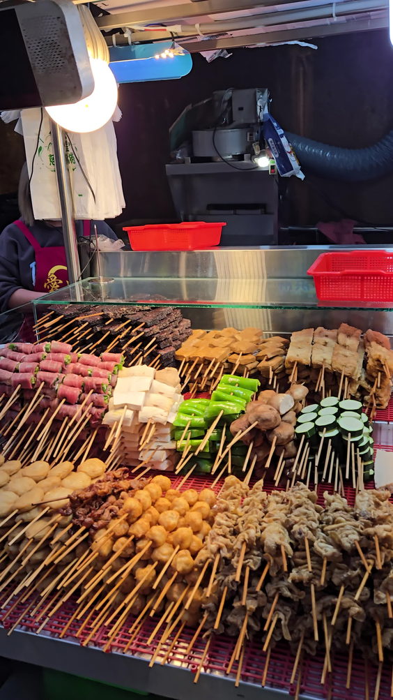 Keelung MiaoKou Night Market
基隆廟口夜市