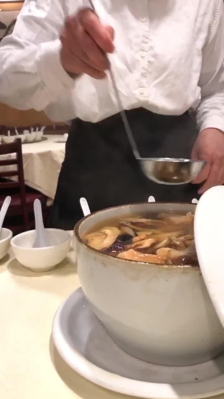 Video review of New Jumbo Seafood Restauraunt