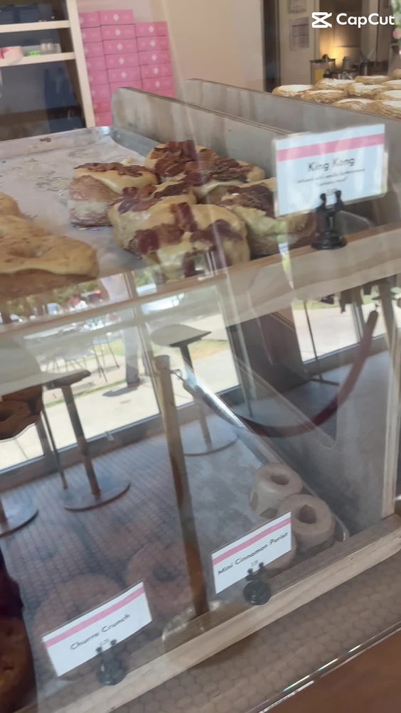 Five Daughters Bakery