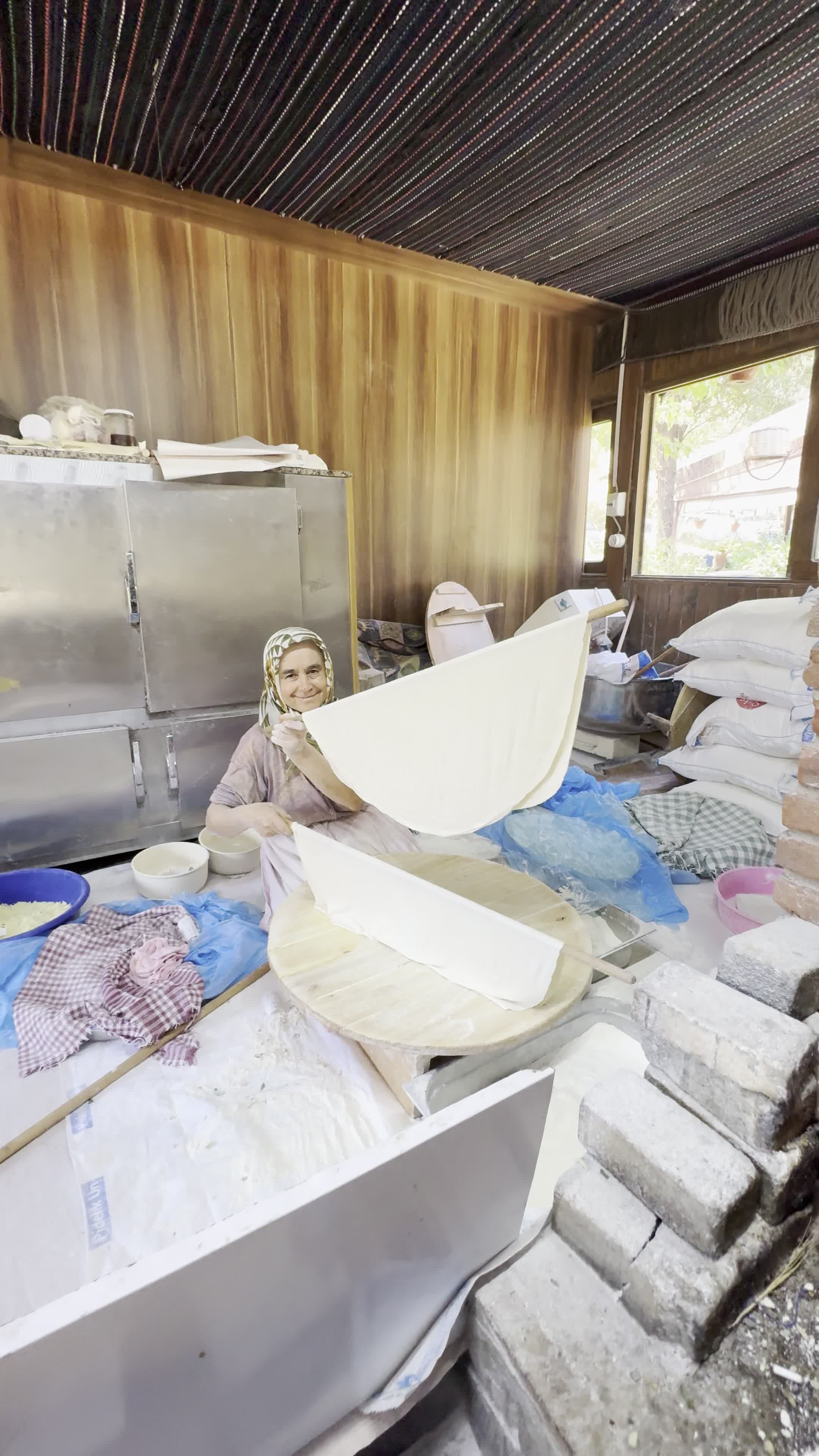 Askerin Yeri Gözleme Bahçesi