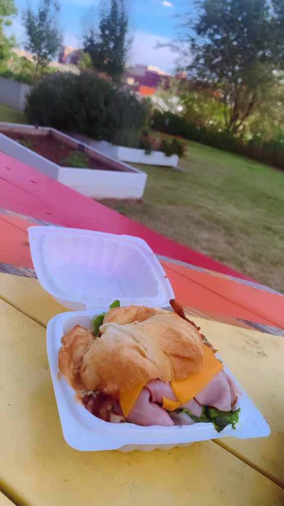 Outta Da Box Food 2 Go