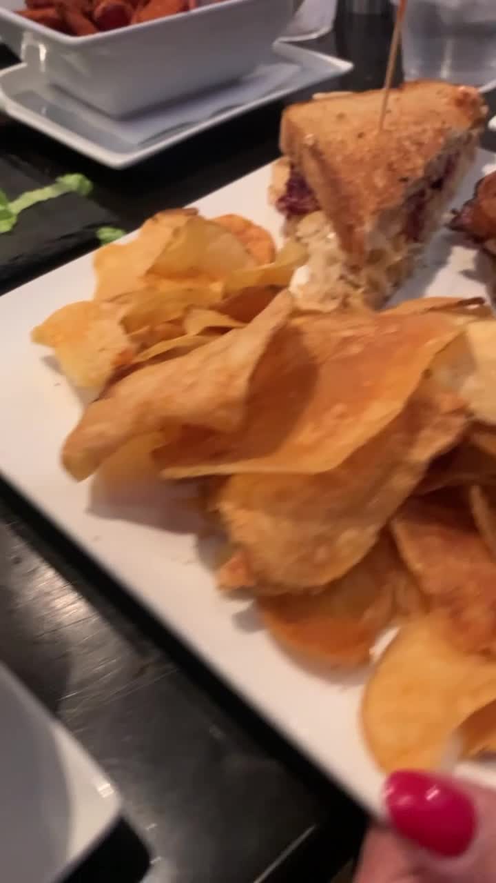 Pub 365 - Tuscany Suites & Casino