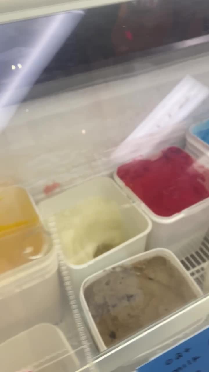 Video review of Magic Fountain Union Creamery