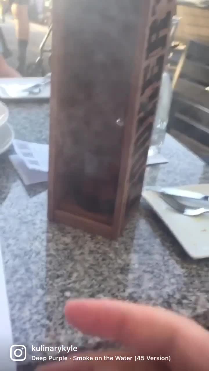 River House Restaurant and Raw Bar