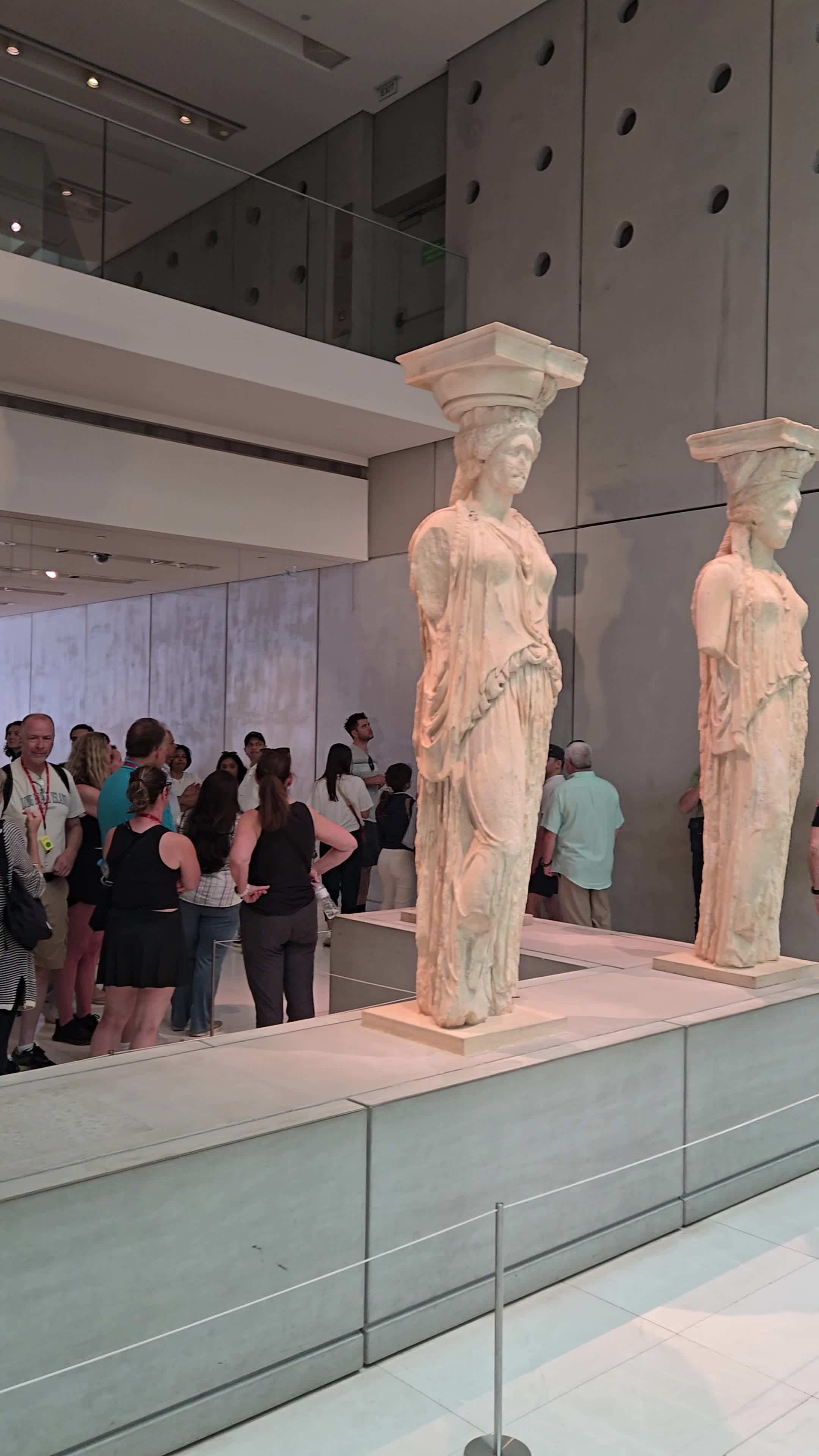 Acropolis Museum (Μουσείο Ακρόπολης)
