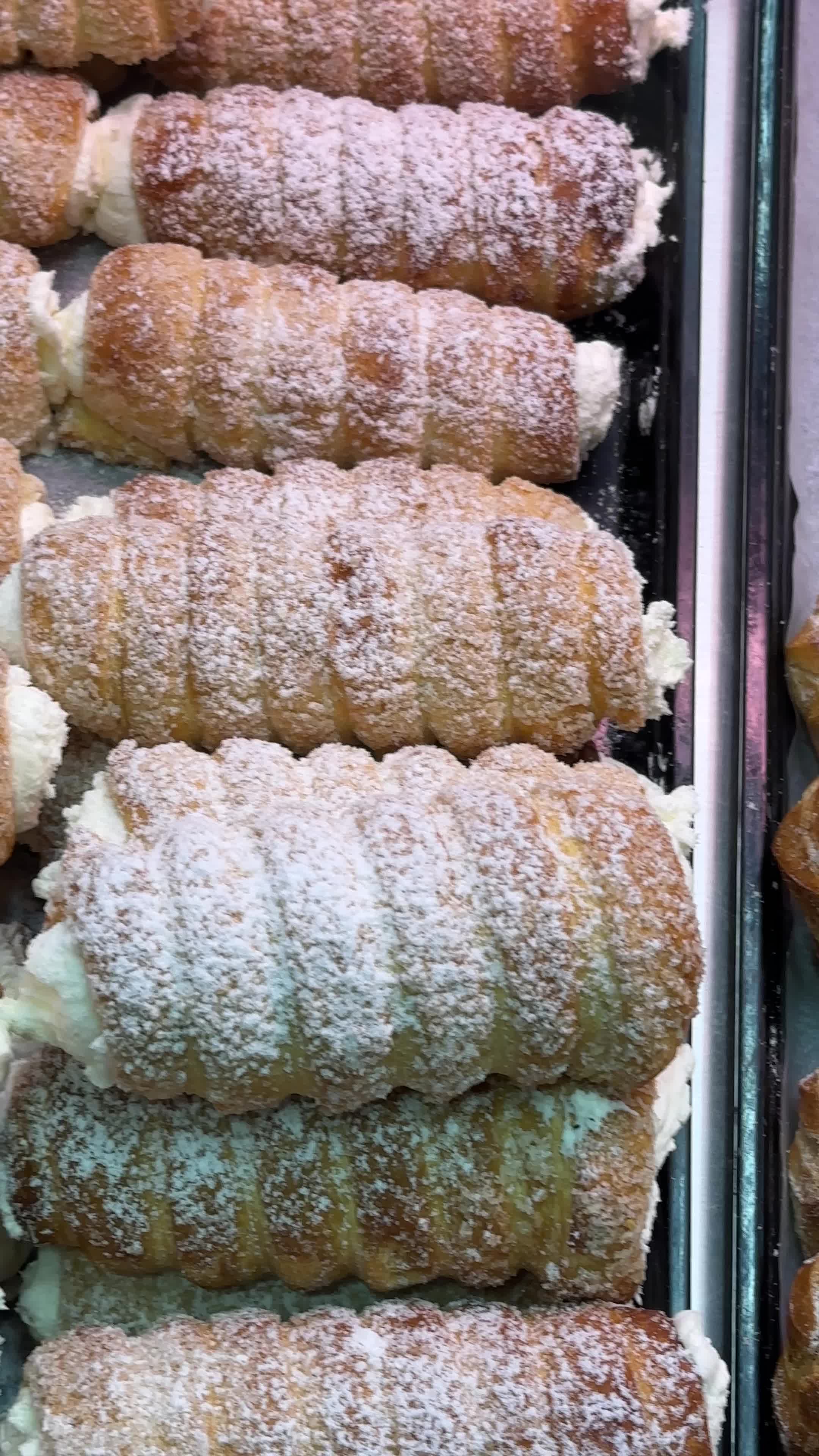 Video review of Akko Bakery 雅閣餅屋