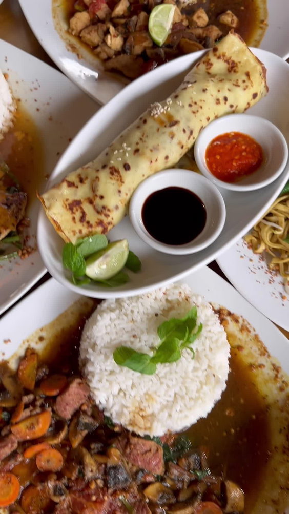 Melting Wok Warung