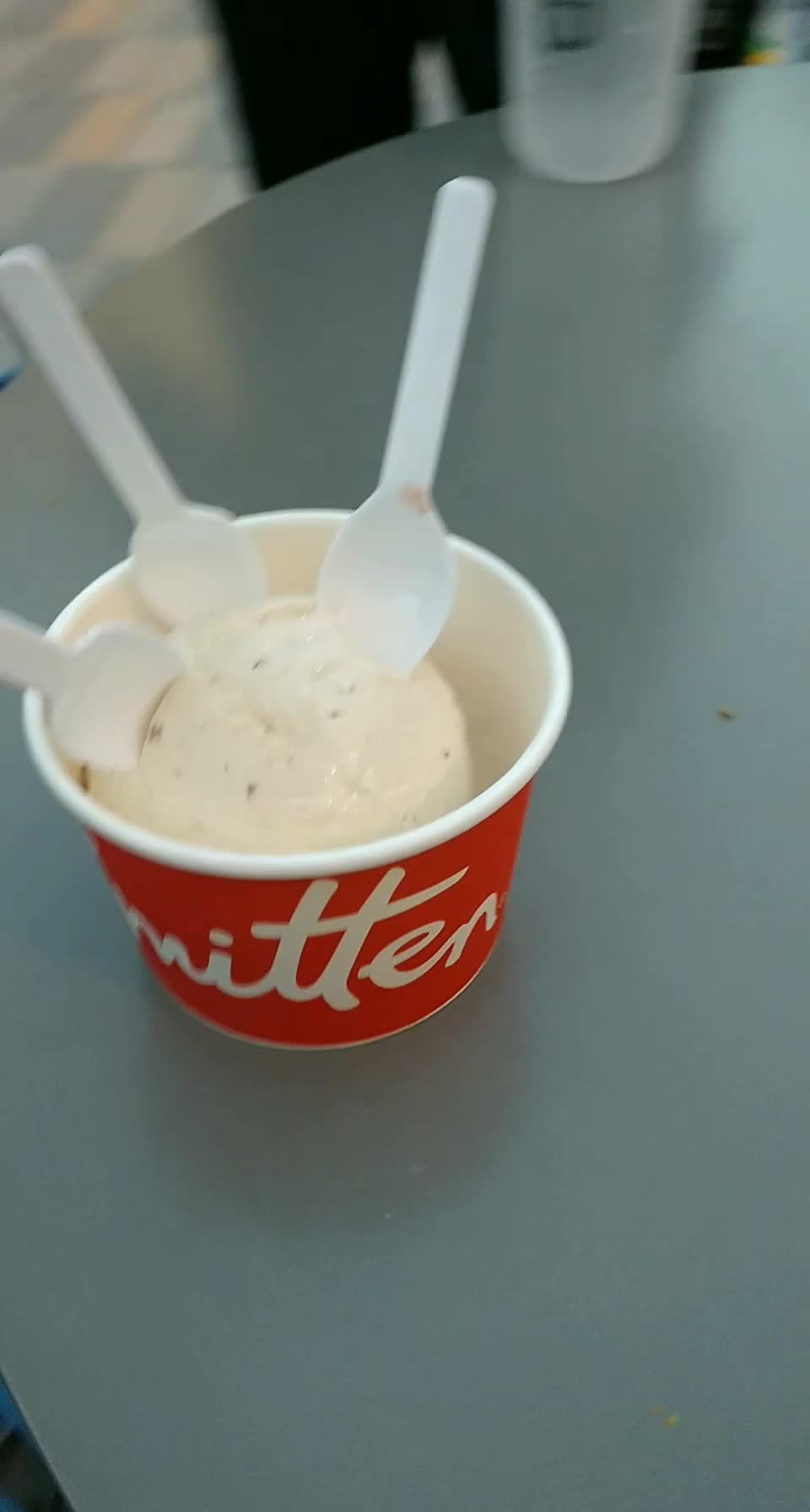 Video review of Smitten Ice Cream
