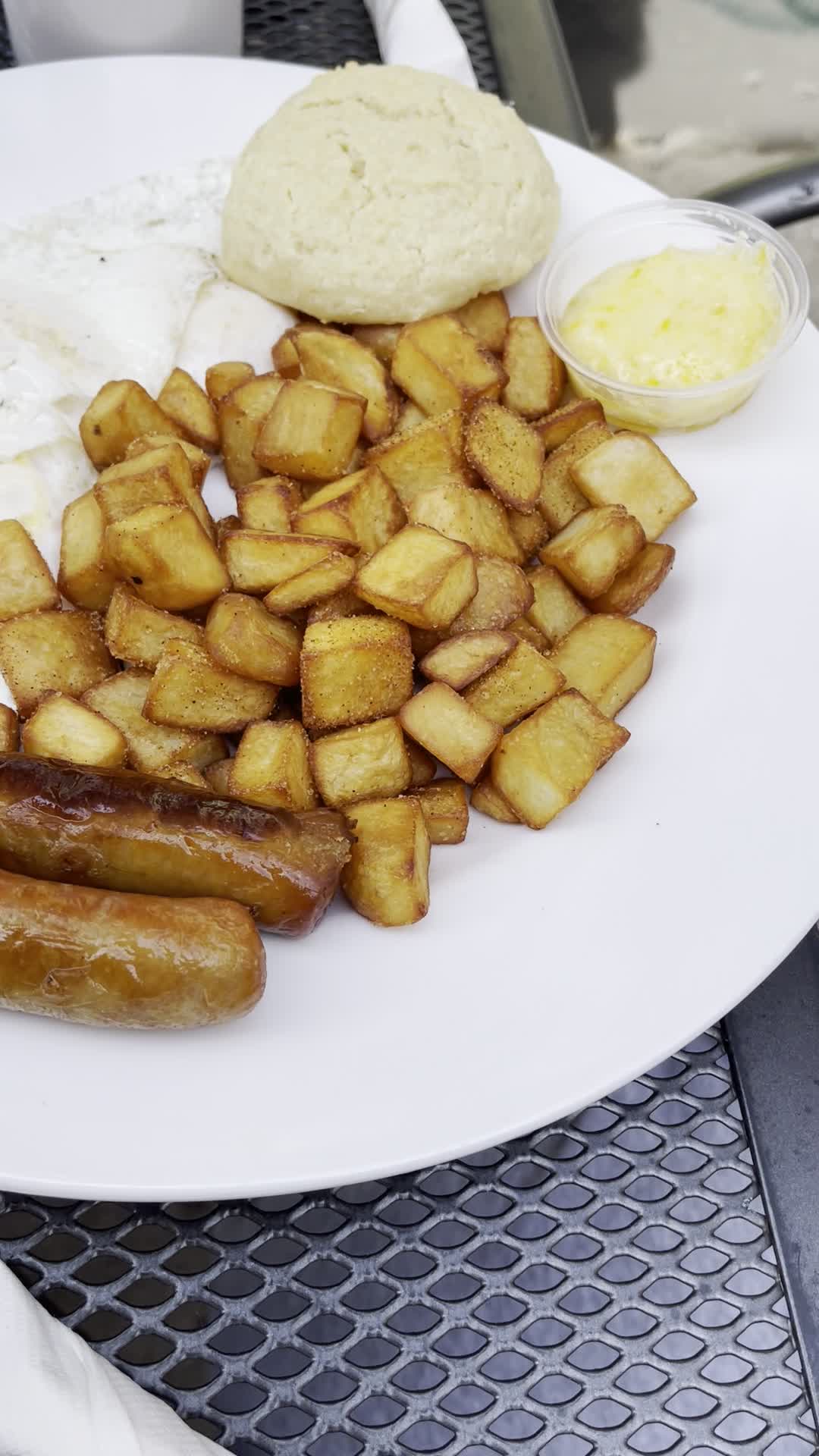 The Food And Art Cafe