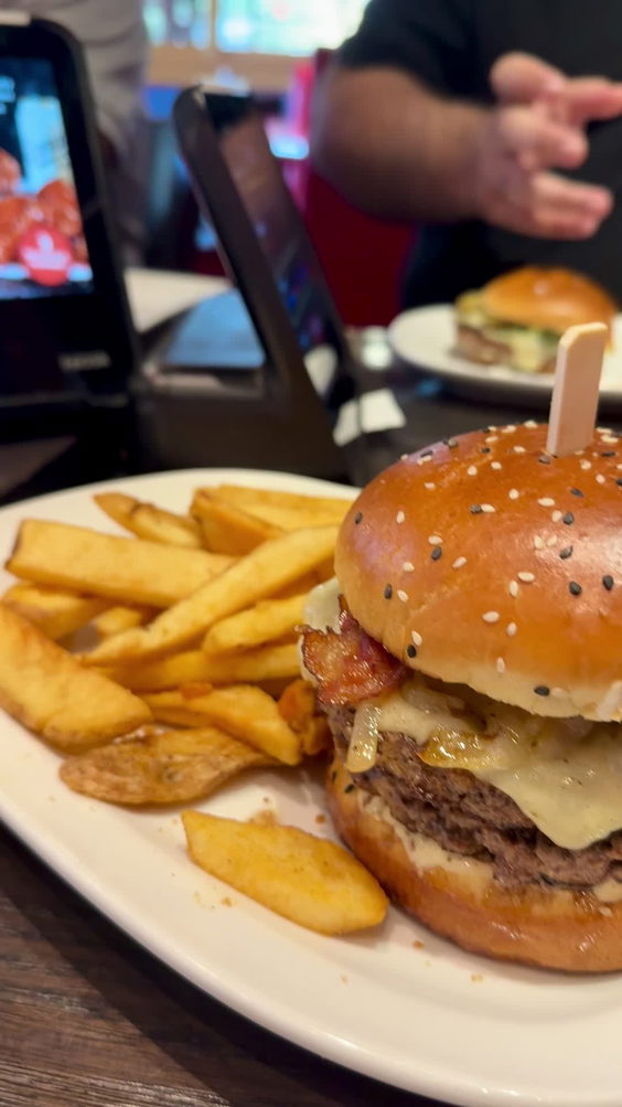 Red Robin