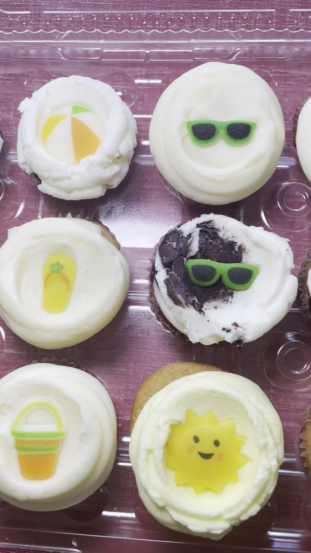 Video review of Billy's Bakery