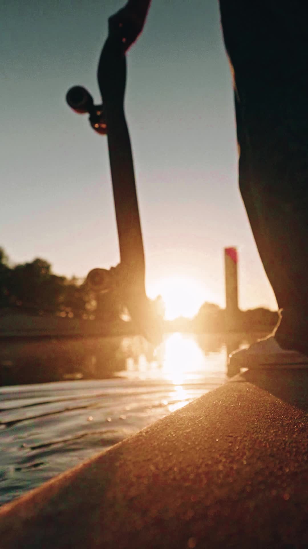 Video review of Canal Walk